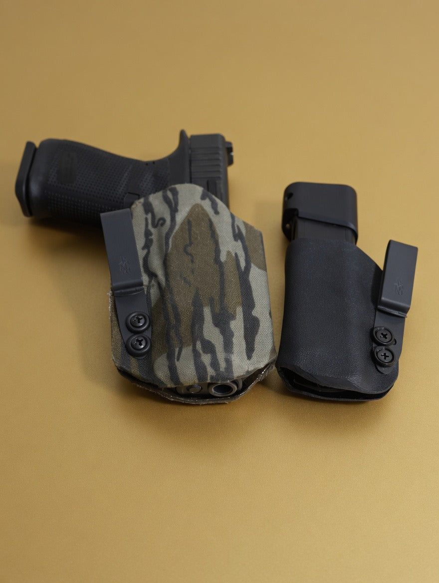 Continental Mag Carrier